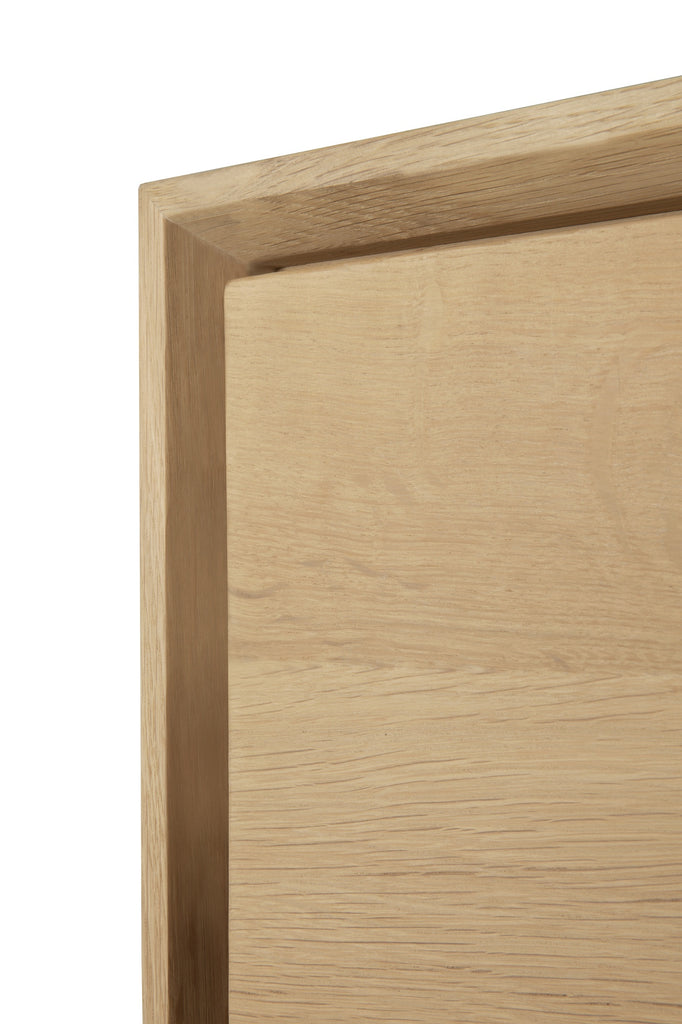 Solid oak wood dresser with three drawers beveled edges and hand finished dovetail details marries solid construction with refined design - detail view - Saffron and Poe, Ethnicraft