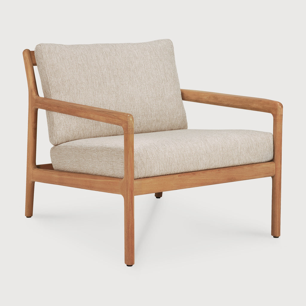Jack Outdoor Lounge Chair in solid teak with curved design for stylish outdoor seating
