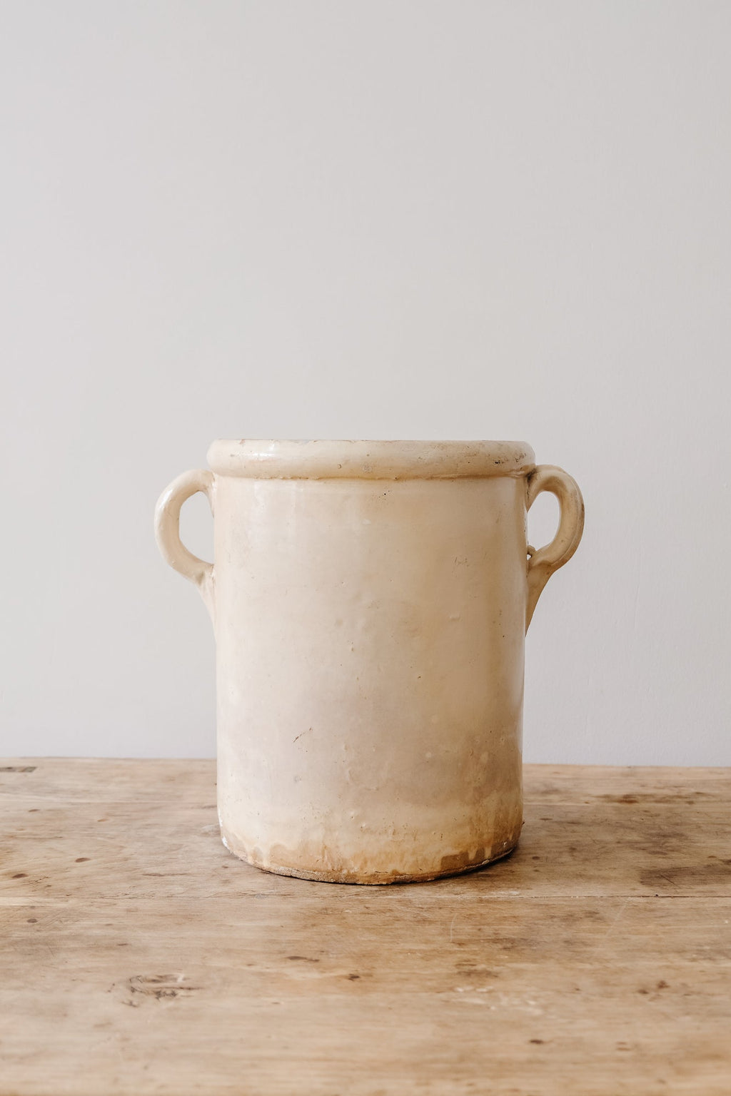Rustic Italian confit pot from Puglia with vintage patina, perfect for decor or floral arrangements