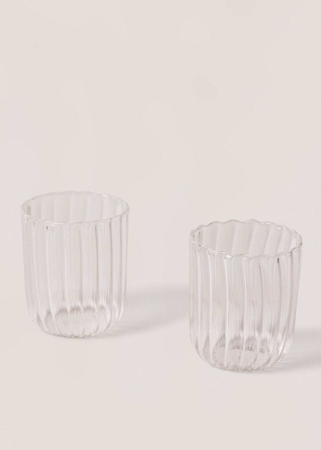 Set of 4 Kira Short Tumblers hand-blown borosilicate glass with delicate raised liner pattern and wave-like rim