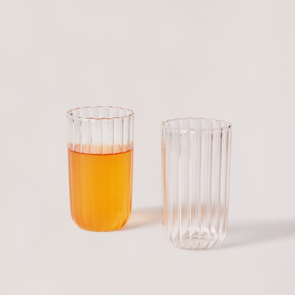 Set of 4 Kira Tall Tumbler hand-blown borosilicate glass with delicate raised liner pattern