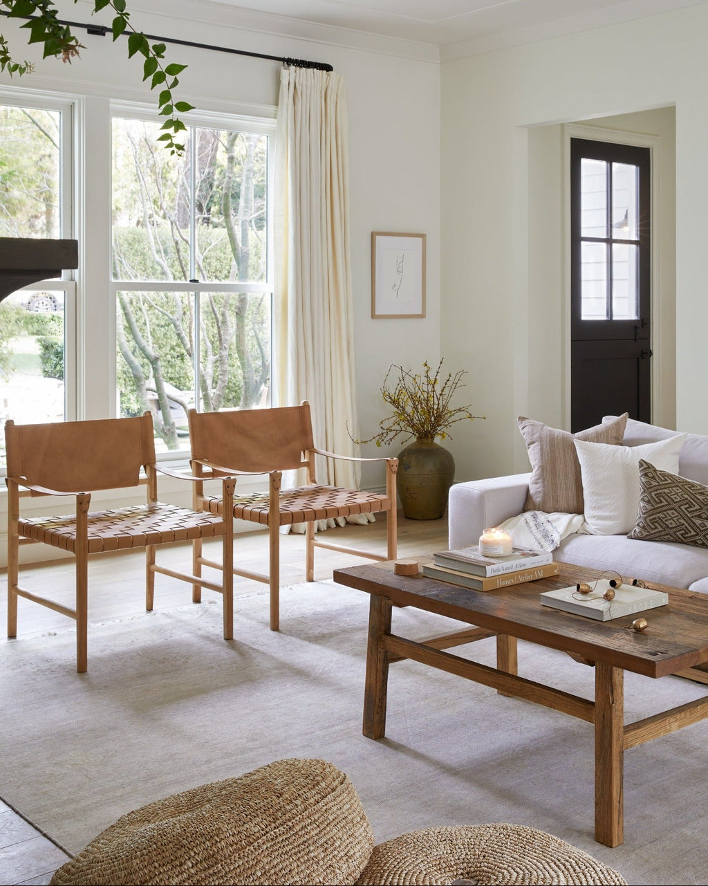 Vintage wood coffee table in dark elm with traditional Chinese style in modern living room