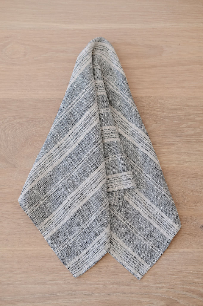 https://saffronandpoe.com/cdn/shop/products/Draped-Multi-Stripe-Linen-Hand-Towel-Set-of-2_1024x1024.jpg?v=1645915796